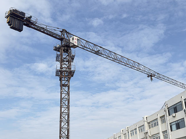 HP160 (6515-10T) Flat-Top Tower Crane